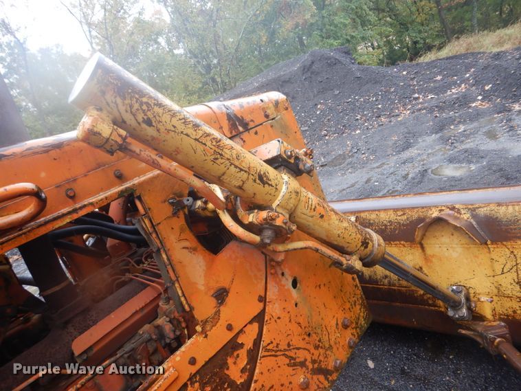 image for item FF9039 Caterpillar D5B dozer