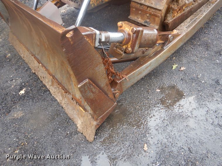 image for item FF9039 Caterpillar D5B dozer