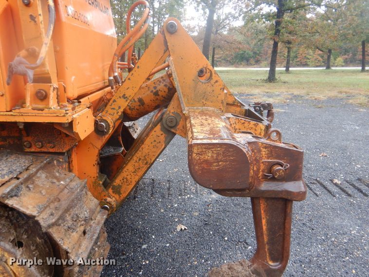 image for item FF9039 Caterpillar D5B dozer