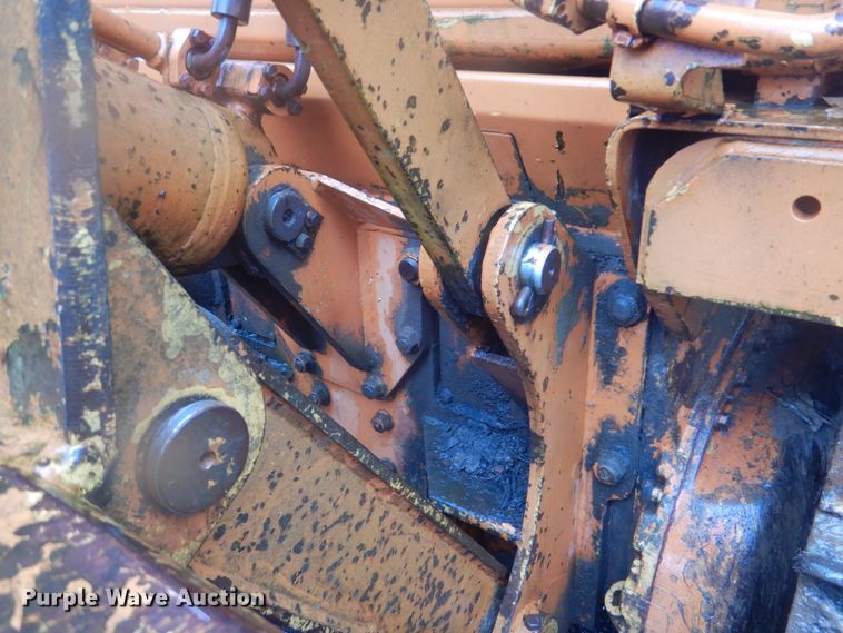 image for item FF9039 Caterpillar D5B dozer