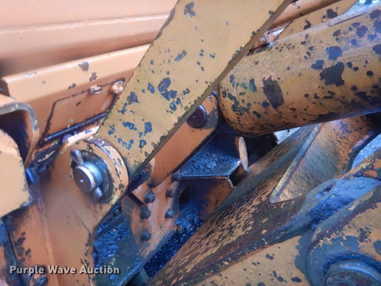 image for item FF9039 Caterpillar D5B dozer