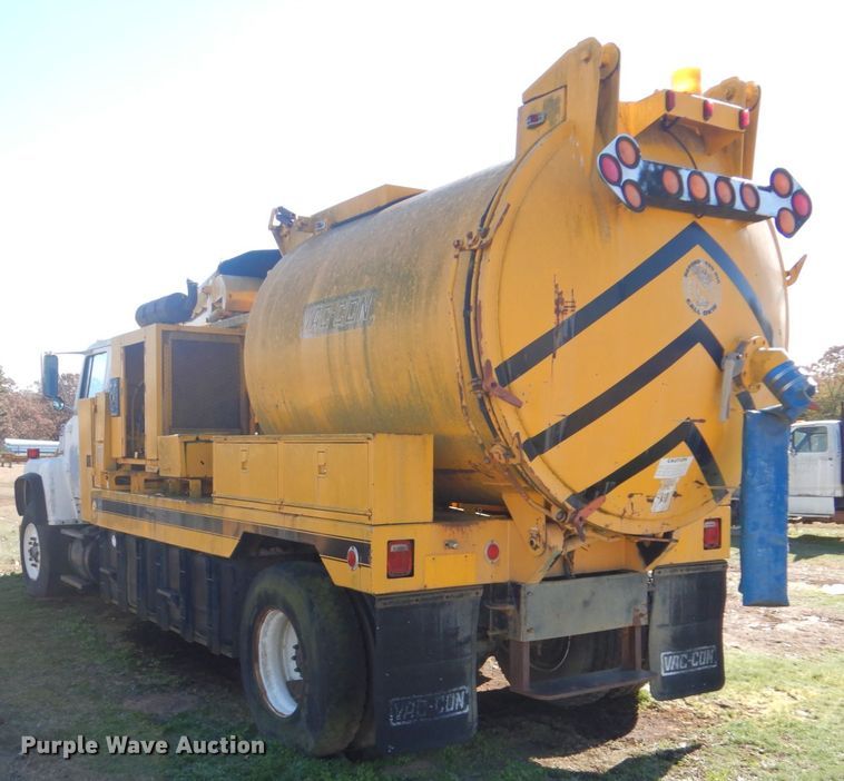 image for item FF9077 1992 Ford L8000 sewer jetter truck