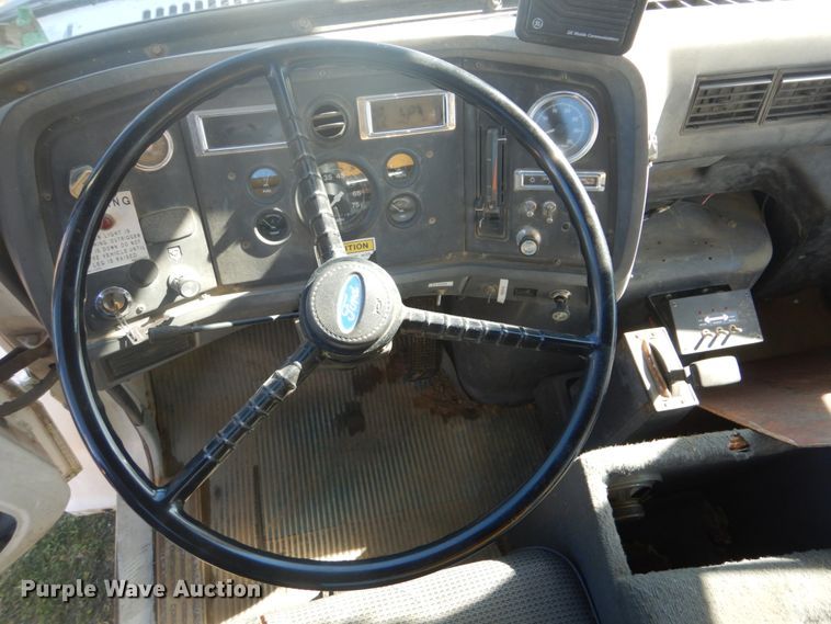 image for item FF9077 1992 Ford L8000 sewer jetter truck