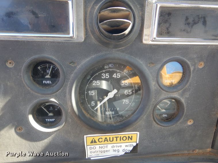 image for item FF9077 1992 Ford L8000 sewer jetter truck