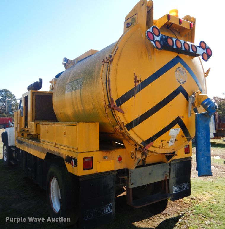 image for item FF9077 1992 Ford L8000 sewer jetter truck