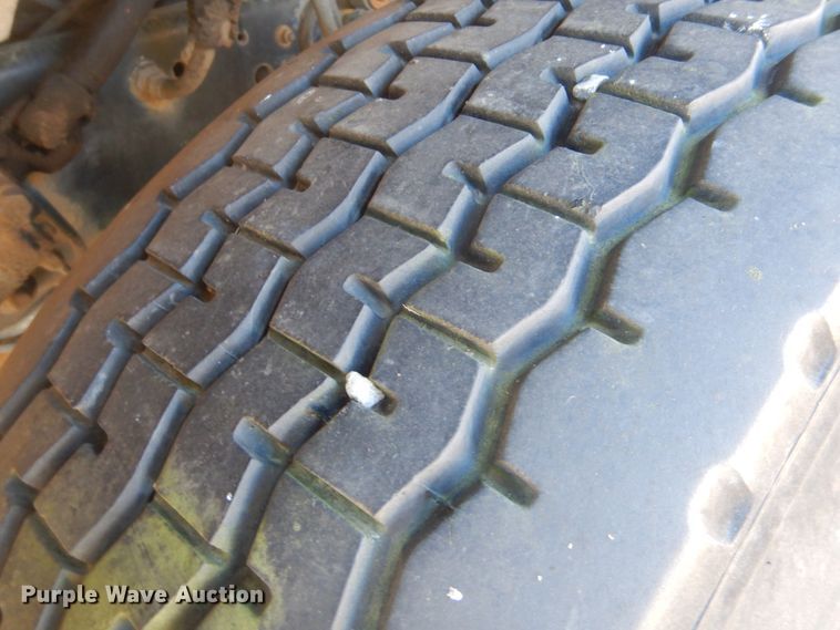 image for item FF9077 1992 Ford L8000 sewer jetter truck