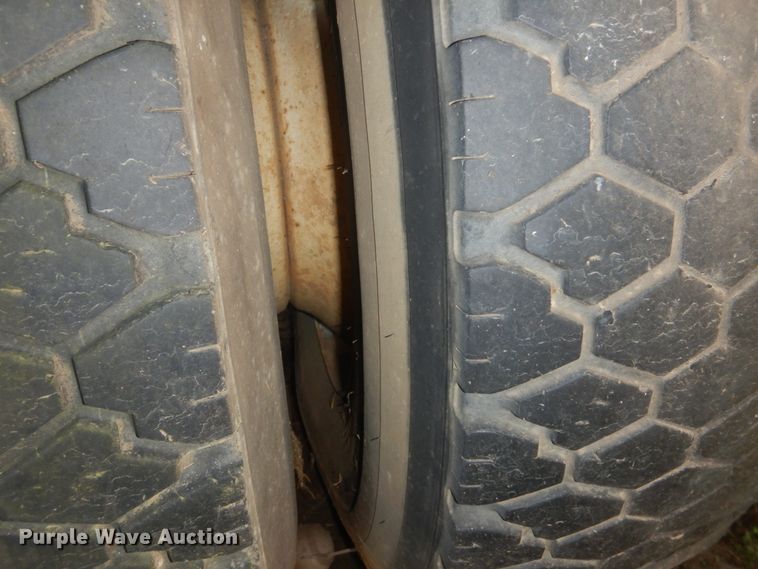 image for item FF9077 1992 Ford L8000 sewer jetter truck