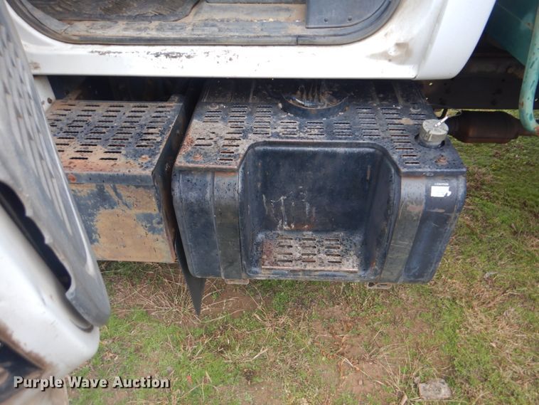 image for item FF9078 1999 Chevrolet C6500 dump truck