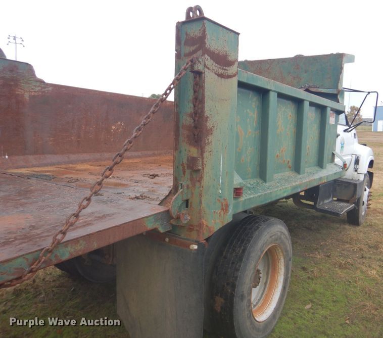 image for item FF9078 1999 Chevrolet C6500 dump truck