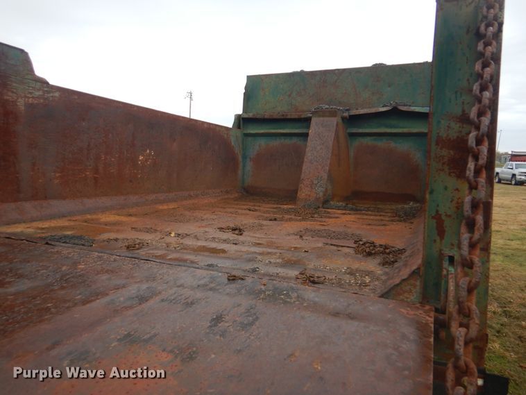 image for item FF9078 1999 Chevrolet C6500 dump truck