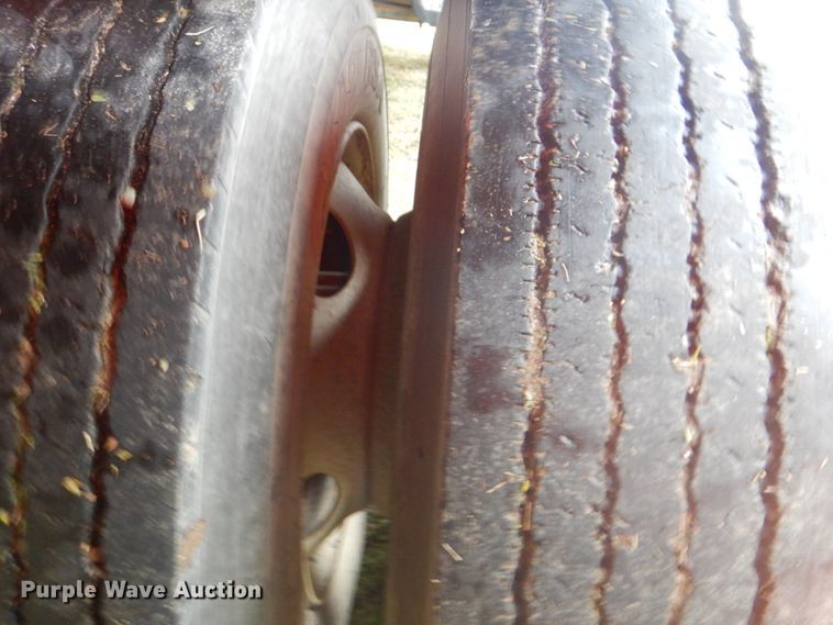 image for item FF9078 1999 Chevrolet C6500 dump truck