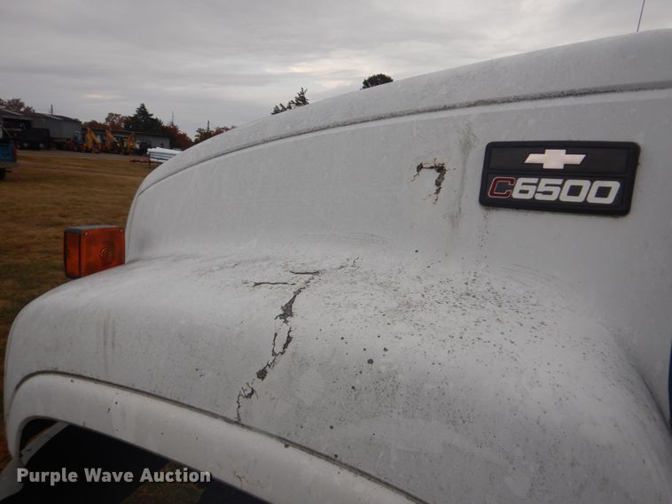 image for item FF9078 1999 Chevrolet C6500 dump truck