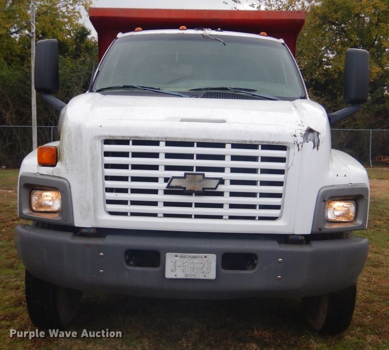 image for item FF9079 2004 Chevrolet C7500 dump truck