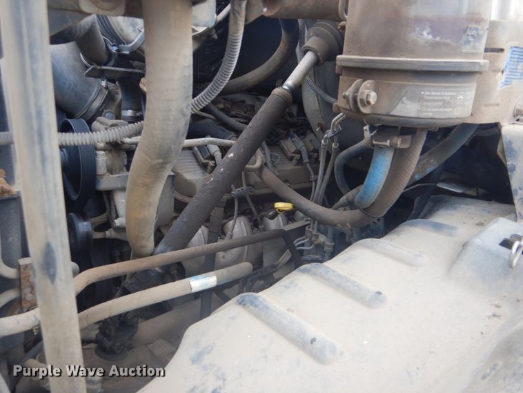 image for item FF9079 2004 Chevrolet C7500 dump truck