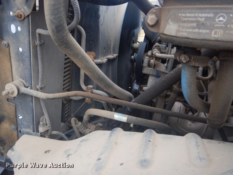 image for item FF9079 2004 Chevrolet C7500 dump truck