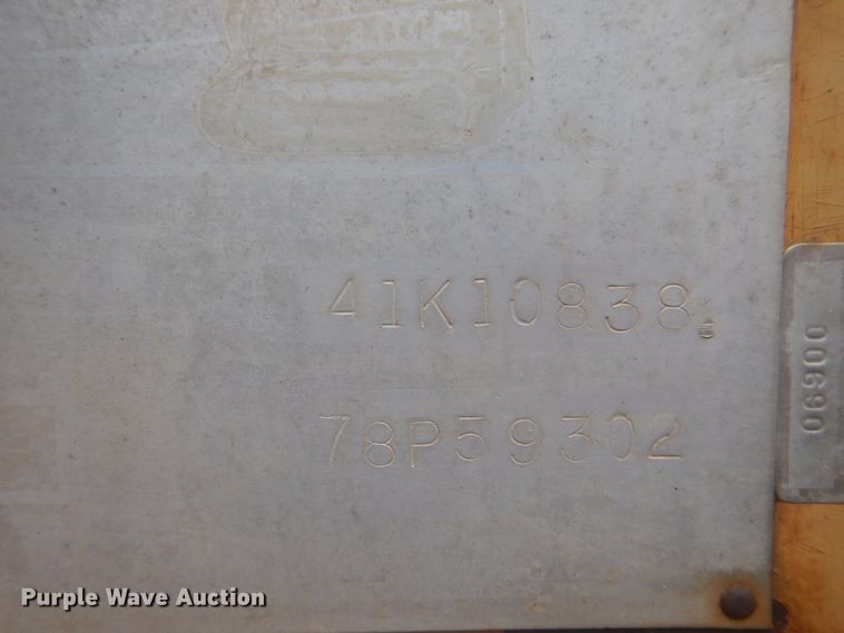 image for item FF9080 1981 Caterpillar 930 wheel loader