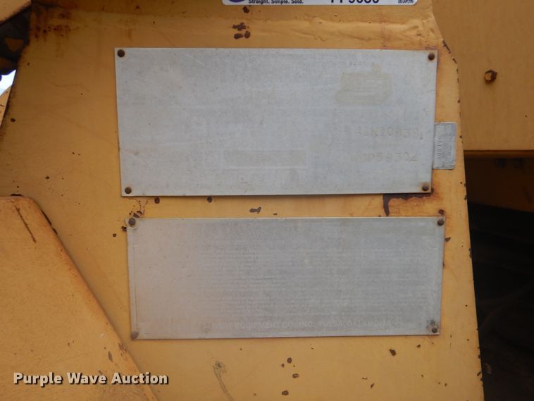 image for item FF9080 1981 Caterpillar 930 wheel loader