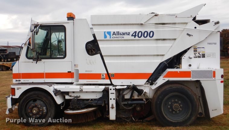image for item FF9082 2007 Allianz 4000 street sweeper