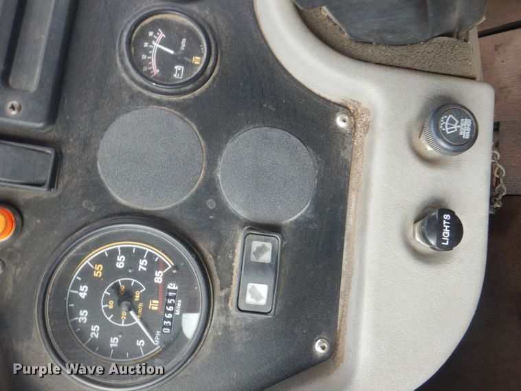 image for item FF9082 2007 Allianz 4000 street sweeper