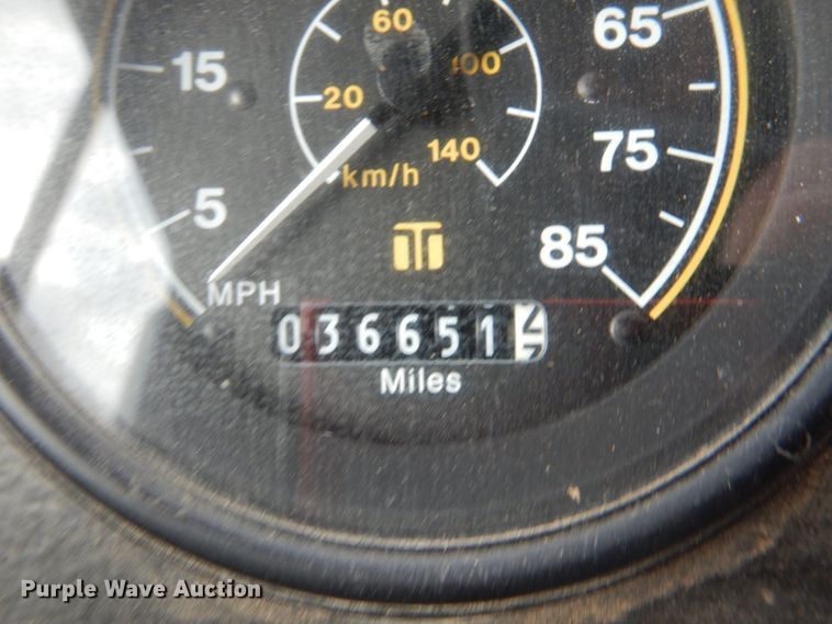 image for item FF9082 2007 Allianz 4000 street sweeper