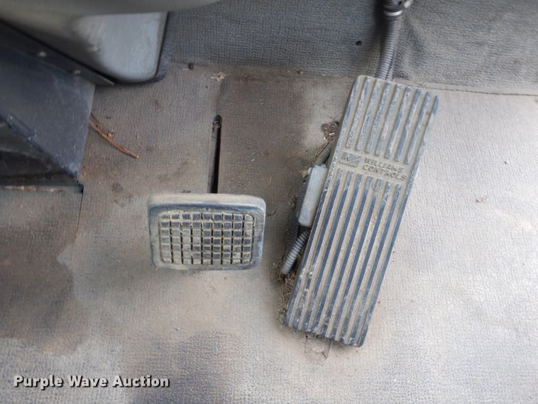 image for item FF9082 2007 Allianz 4000 street sweeper