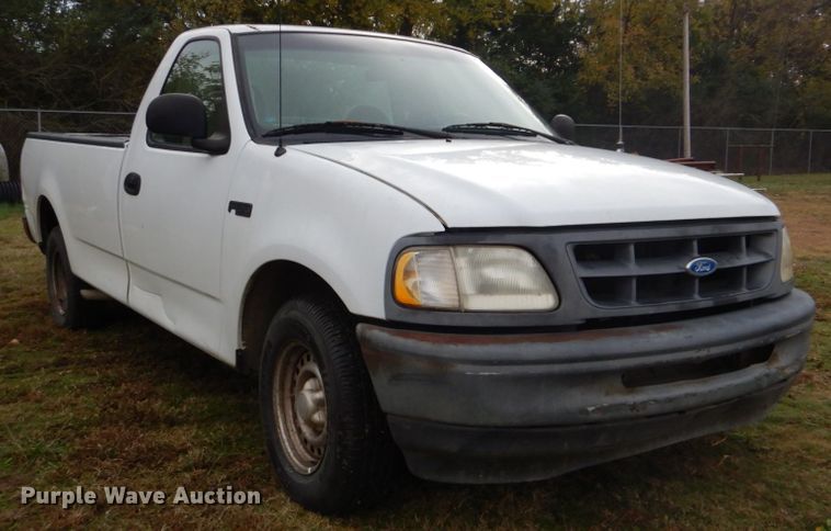 image for item FF9083 1997 Ford F150 pickup truck