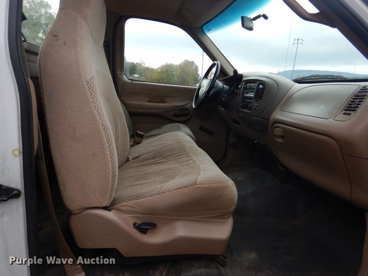 image for item FF9083 1997 Ford F150 pickup truck