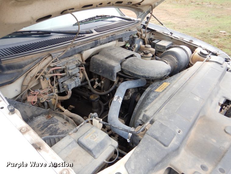 image for item FF9083 1997 Ford F150 pickup truck