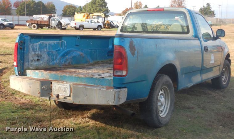 image for item FF9084 1999 Ford F150 pickup truck