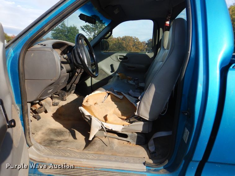 image for item FF9084 1999 Ford F150 pickup truck