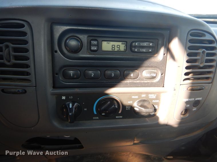 image for item FF9084 1999 Ford F150 pickup truck