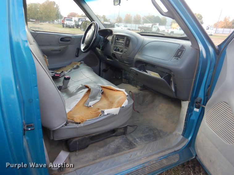image for item FF9084 1999 Ford F150 pickup truck