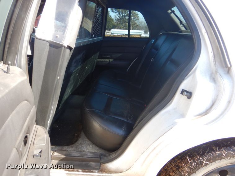 image for item FF9156 2011 Ford Crown Victoria Police Interceptor