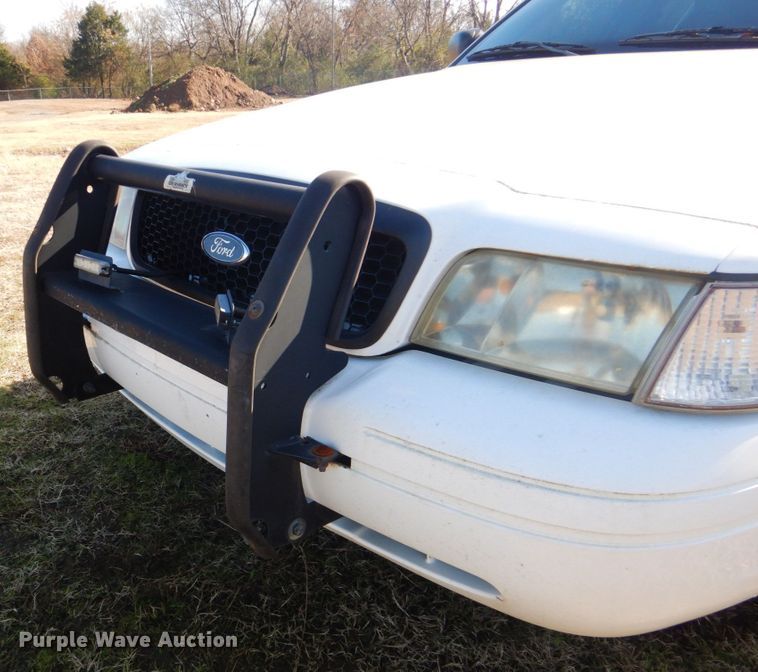 image for item FF9156 2011 Ford Crown Victoria Police Interceptor