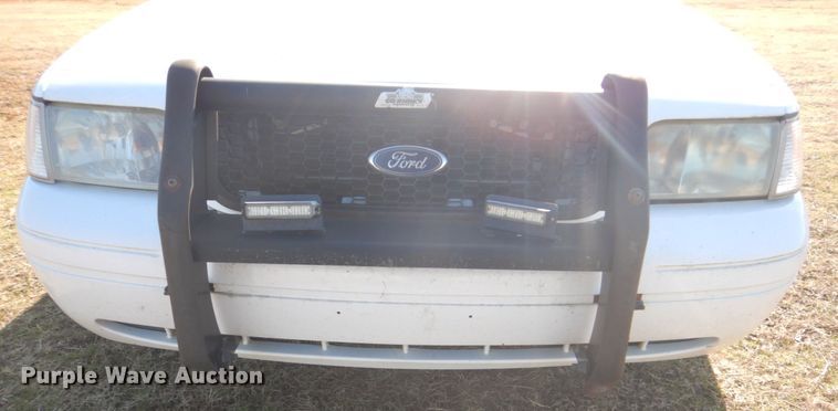 image for item FF9156 2011 Ford Crown Victoria Police Interceptor