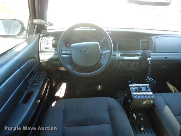 image for item FF9158 2007 Ford Crown Victoria Police Interceptor