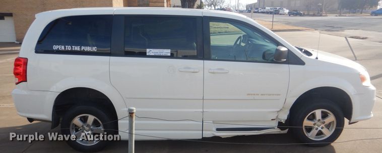 image for item FF9171 2012 Dodge Grand Caravan handicap accessible van