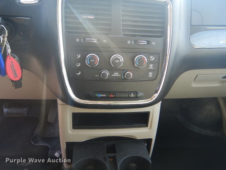 image for item FF9171 2012 Dodge Grand Caravan handicap accessible van