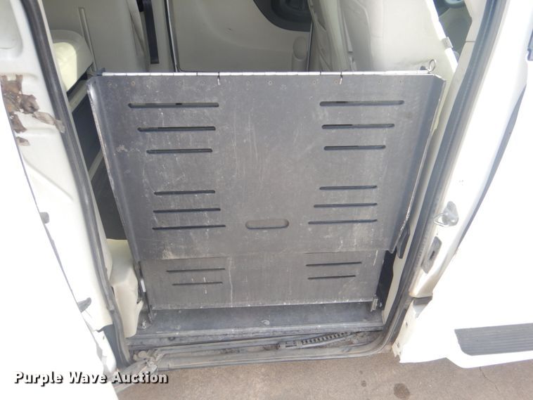 image for item FF9171 2012 Dodge Grand Caravan handicap accessible van