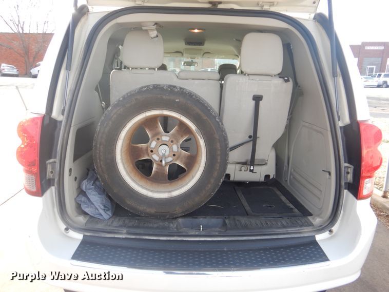 image for item FF9171 2012 Dodge Grand Caravan handicap accessible van