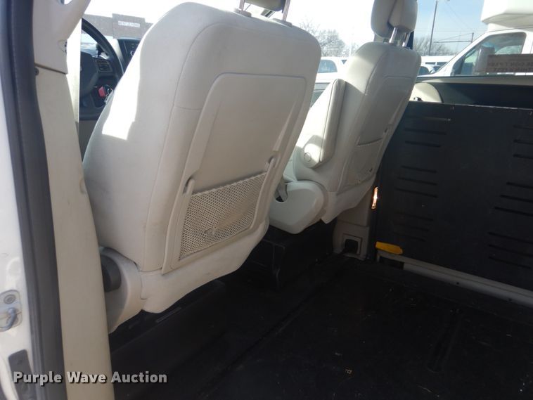 image for item FF9171 2012 Dodge Grand Caravan handicap accessible van