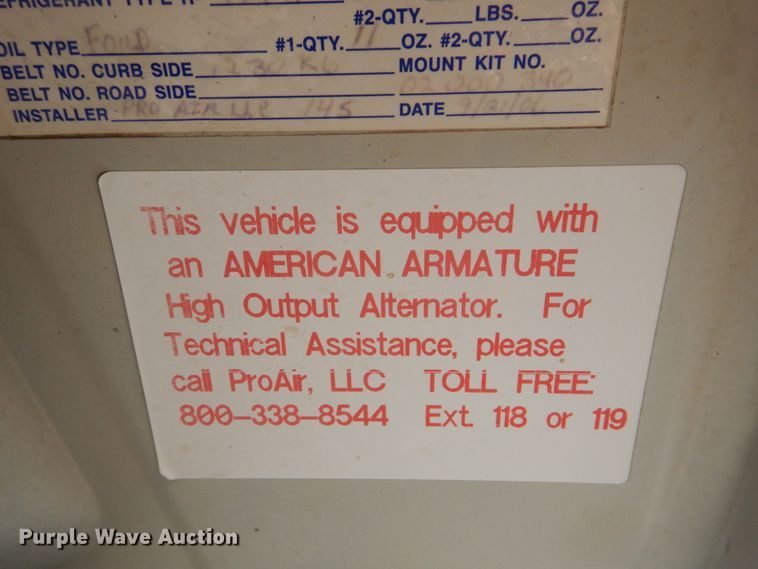 image for item FF9172 2006 Ford Econoline E450 shuttle bus