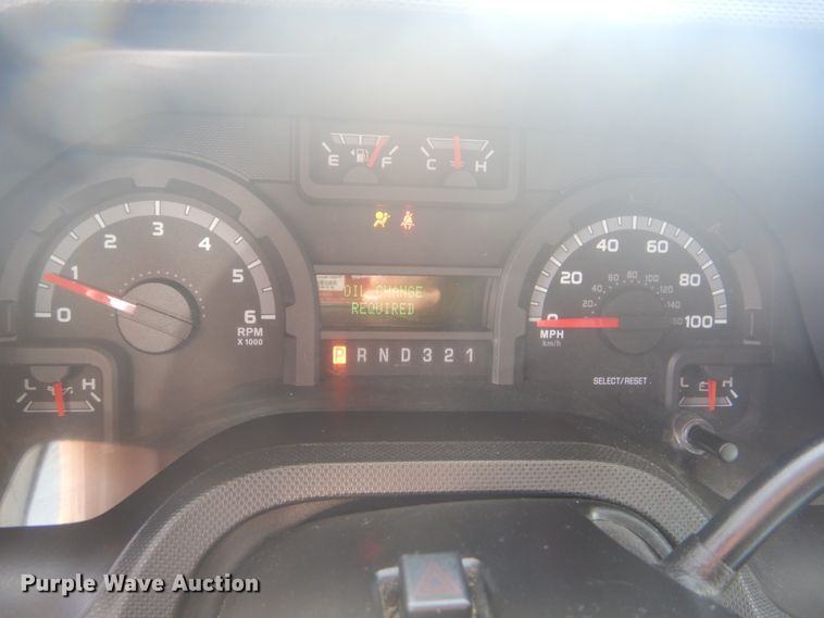 image for item FF9173 2009 Ford Econoline E450 shuttle bus