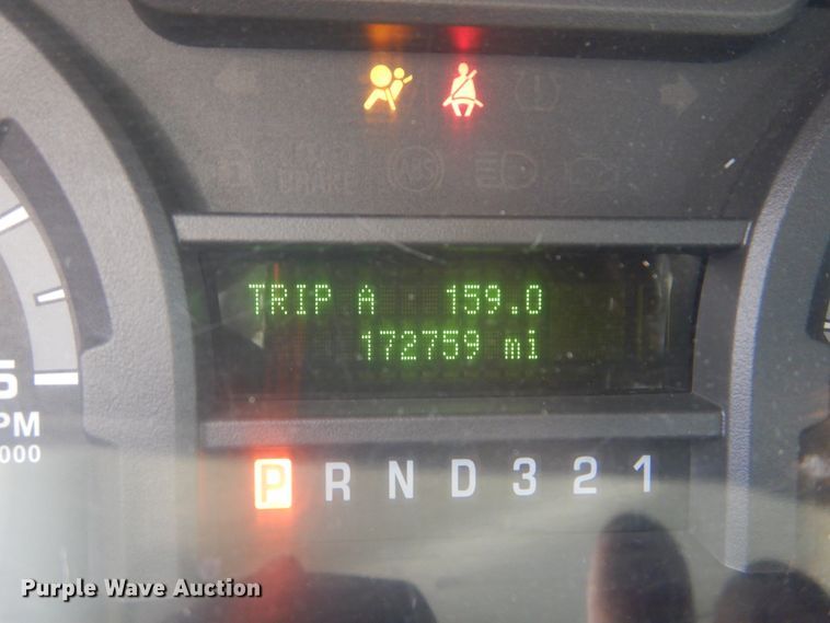 image for item FF9173 2009 Ford Econoline E450 shuttle bus