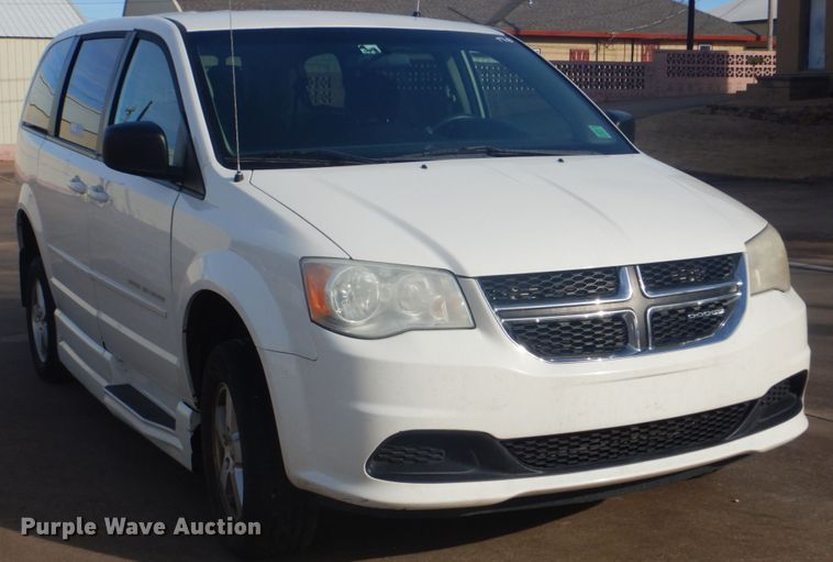 image for item FF9177 2011 Dodge Grand Caravan handicap accessible van