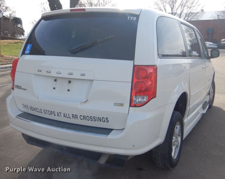 image for item FF9177 2011 Dodge Grand Caravan handicap accessible van