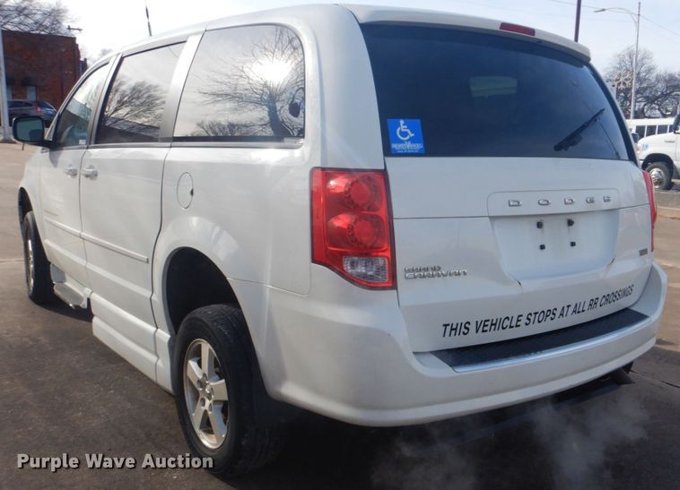 image for item FF9177 2011 Dodge Grand Caravan handicap accessible van