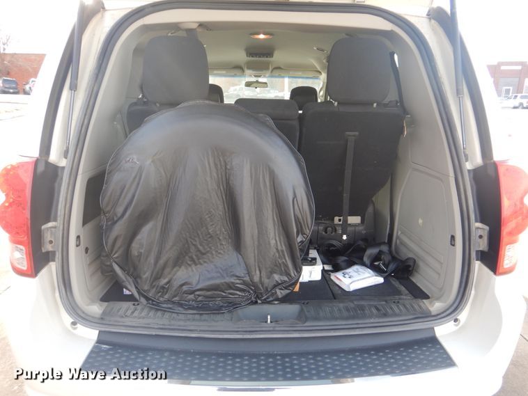 image for item FF9177 2011 Dodge Grand Caravan handicap accessible van
