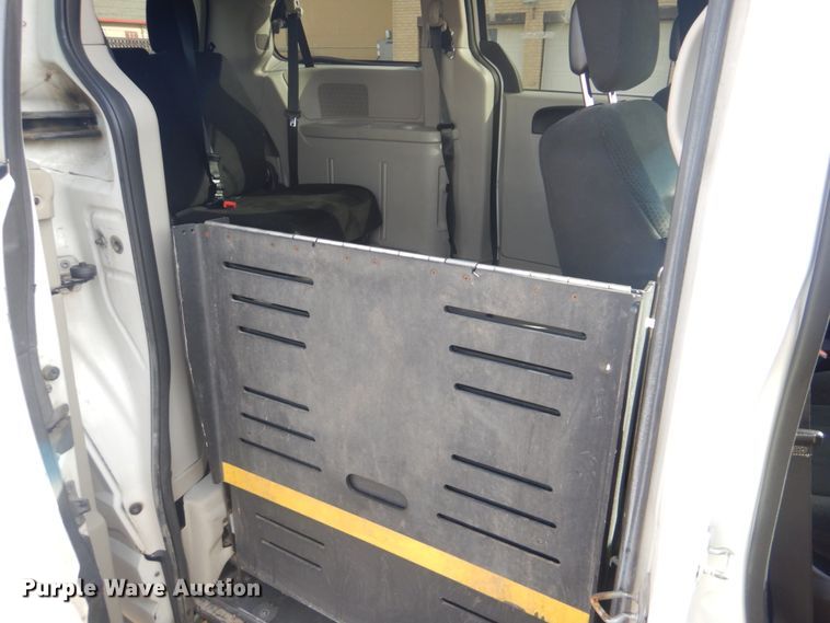 image for item FF9177 2011 Dodge Grand Caravan handicap accessible van