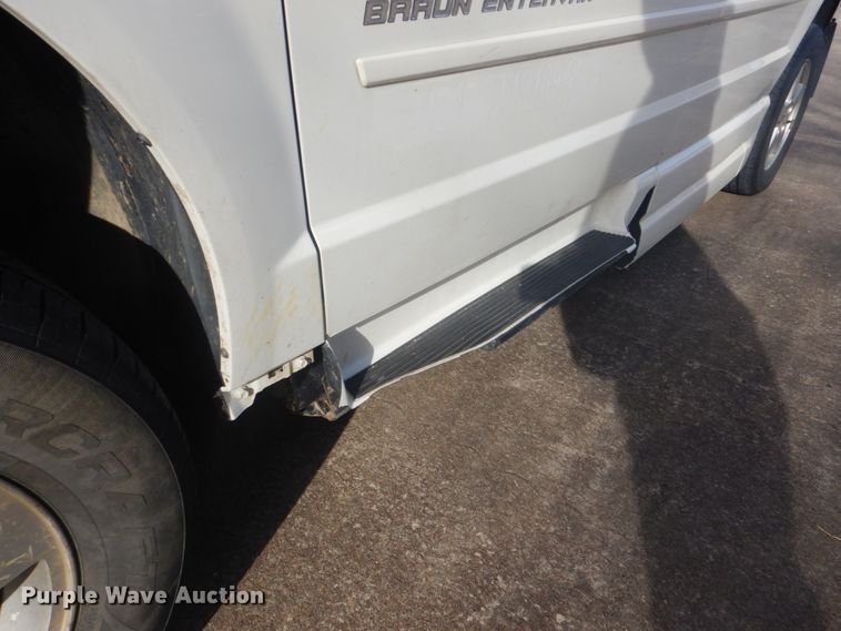 image for item FF9177 2011 Dodge Grand Caravan handicap accessible van